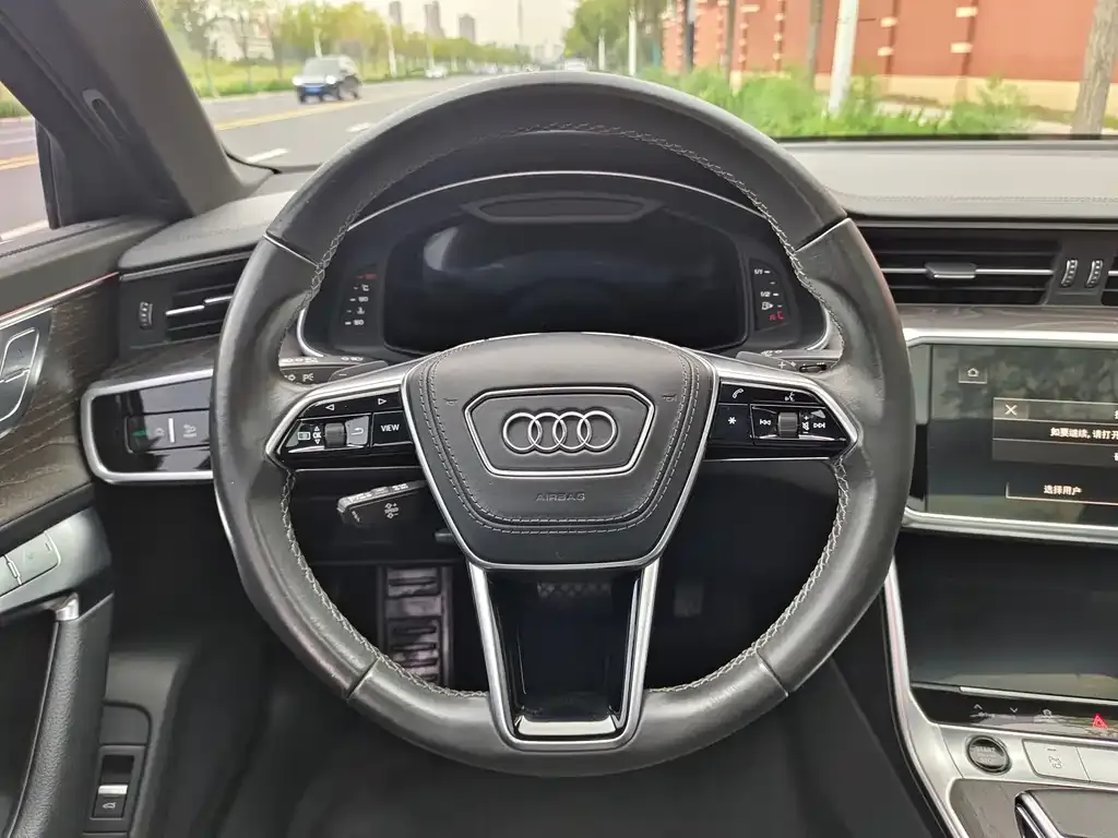 Audi A6L 2023 из CN, фото 10
