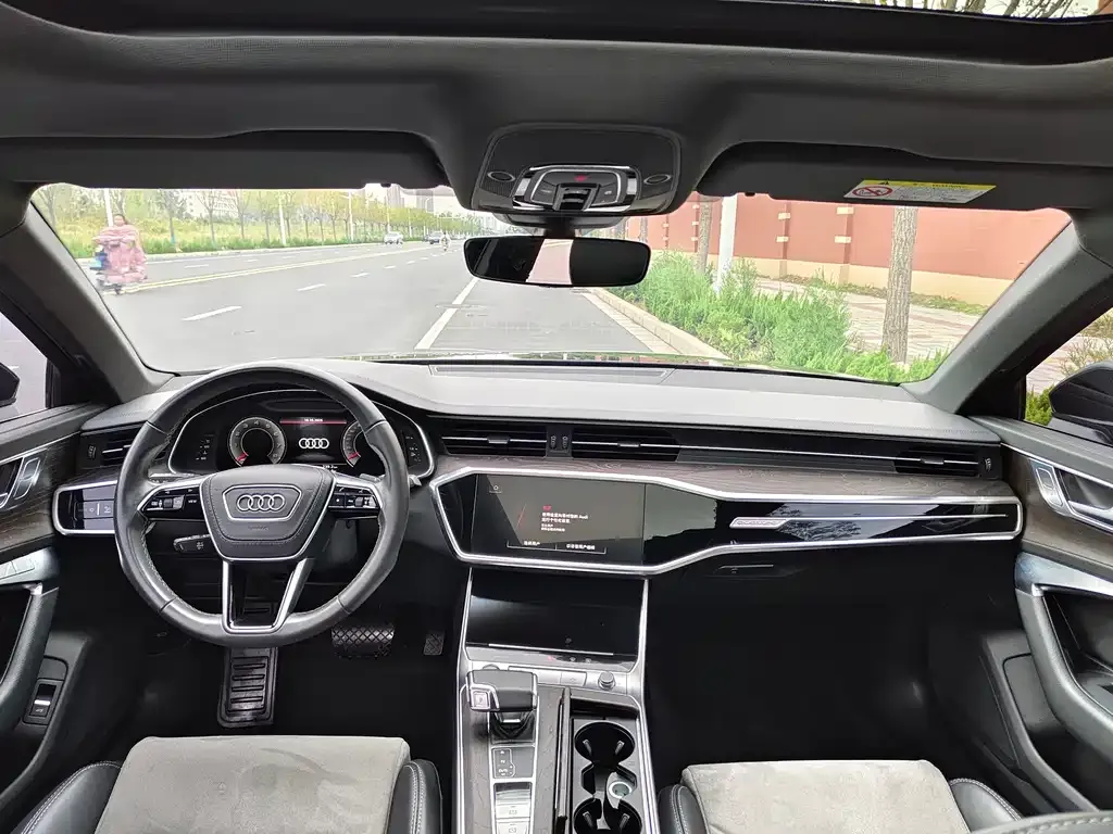Audi A6L 2023 из CN, фото 7