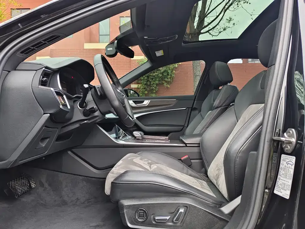 Audi A6L 2023 из CN, фото 8