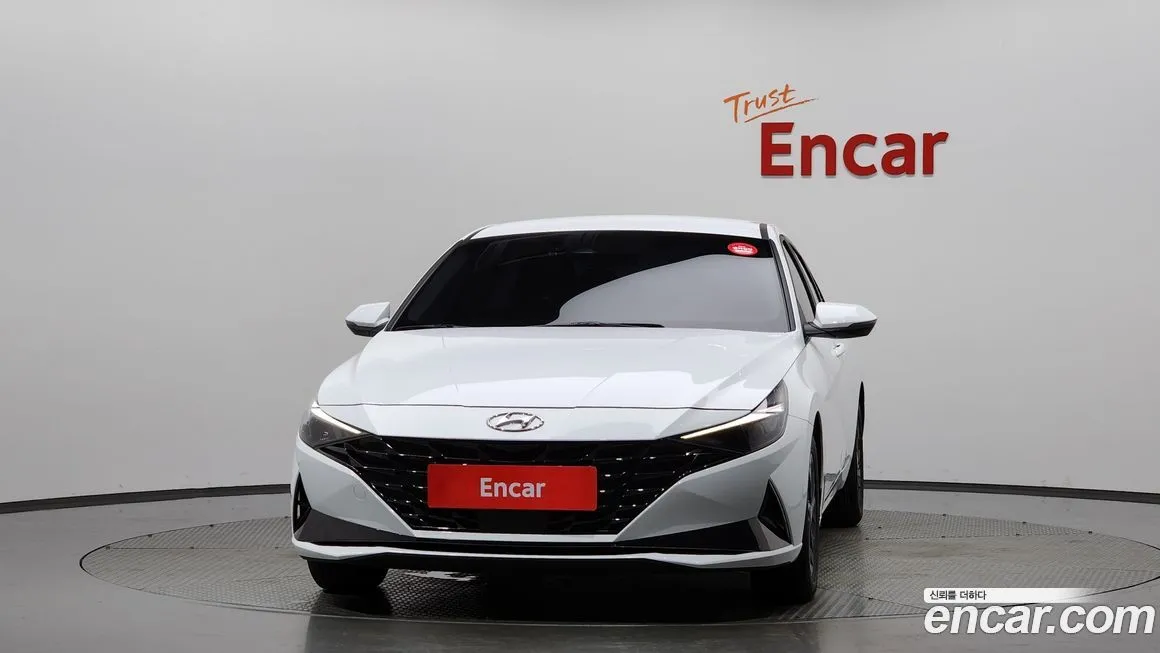 Hyundai AVANTE — фото 3