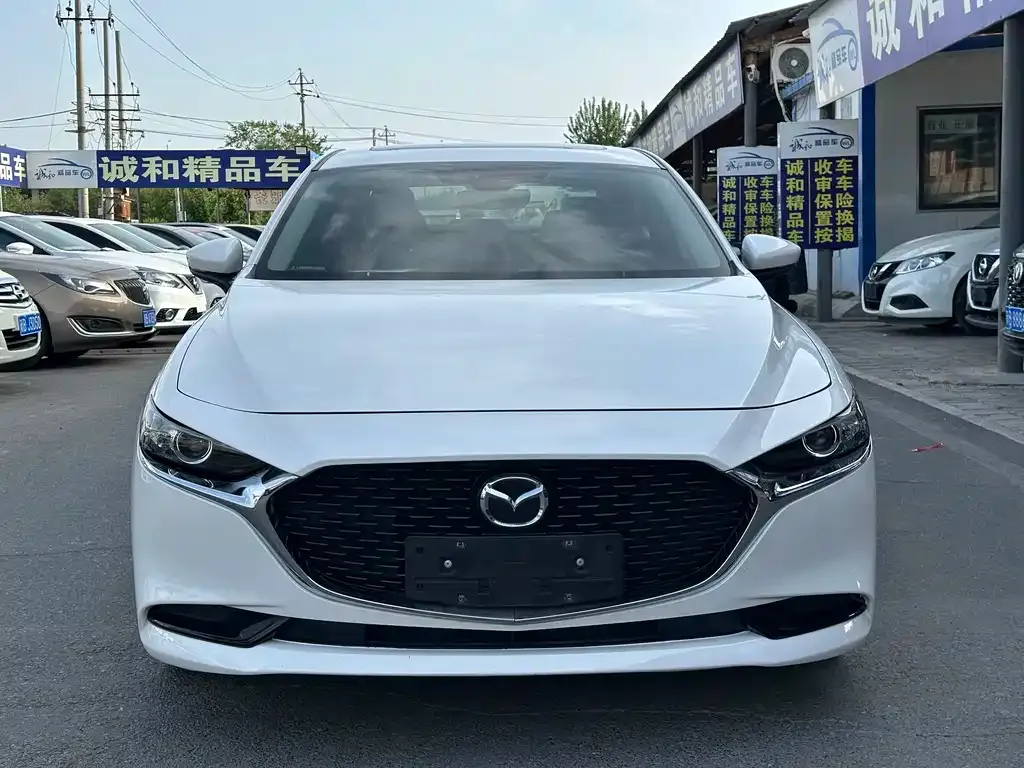 Mazda 3 Axela 2022 из CN, фото 2
