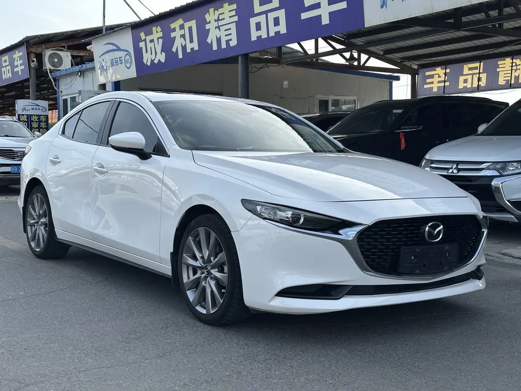 Mazda 3 Axela 2022 из CN, фото 3