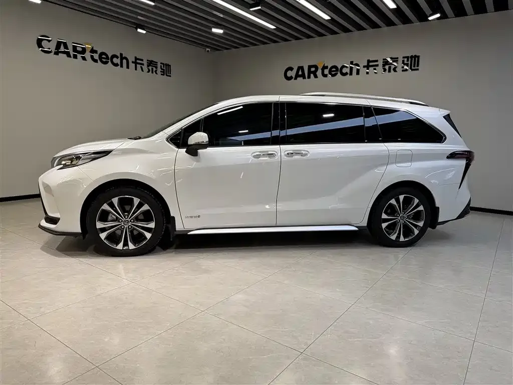 Toyota Granvia 2024 из CN, фото 7
