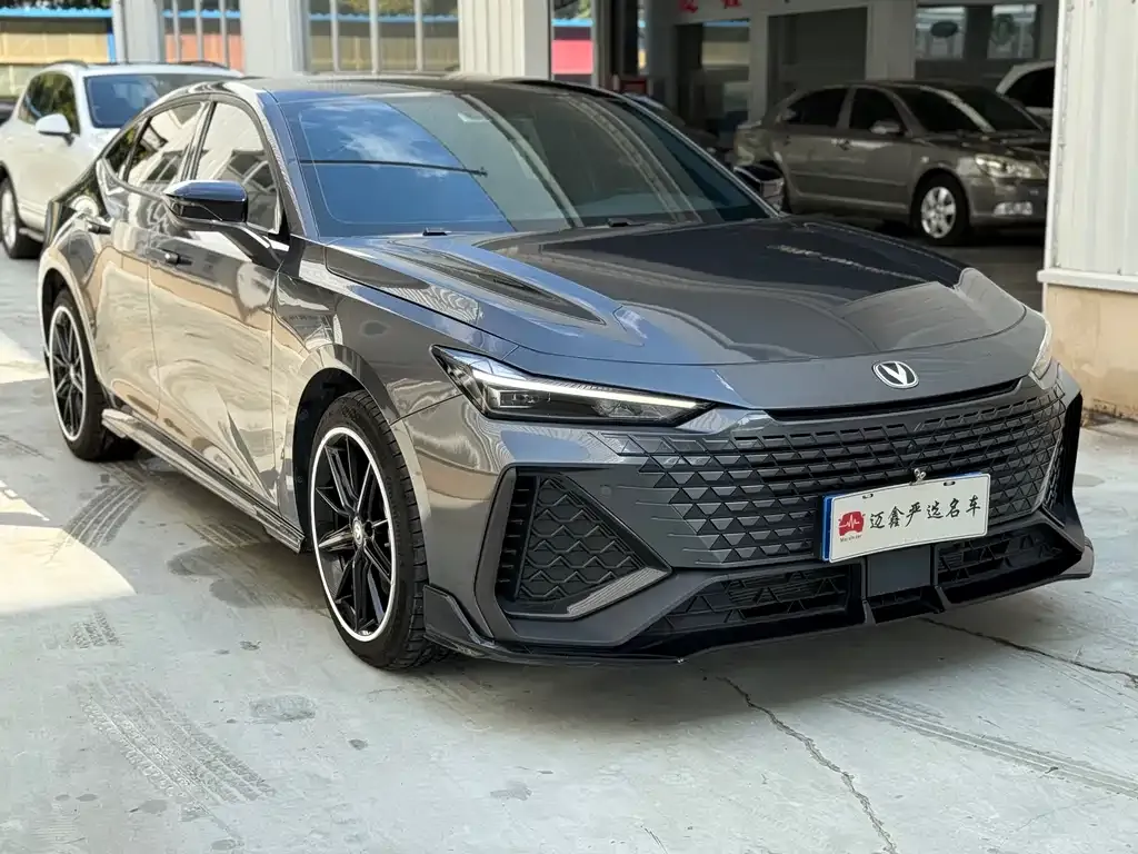 Changan UNI-V 2023 из CN, фото 2