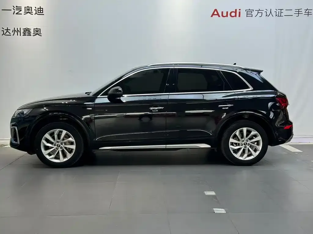 Audi Q5L 2022 из CN, фото 2