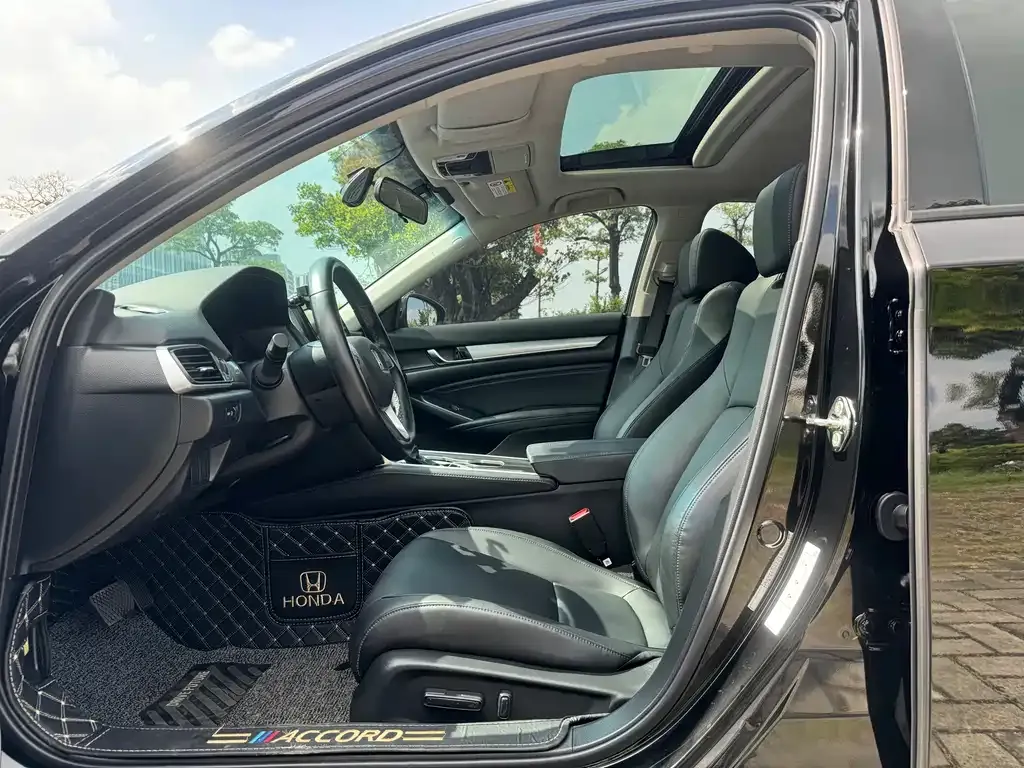 Honda Accord 2023 из CN, фото 4