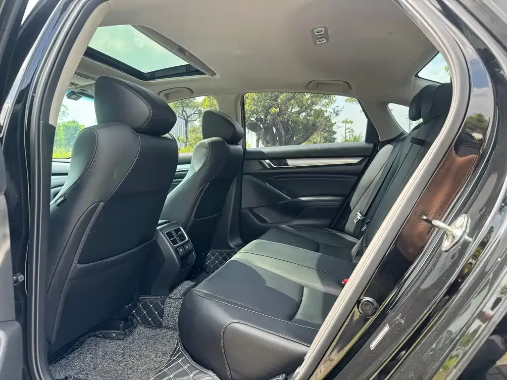 Honda Accord 2023 из CN, фото 5