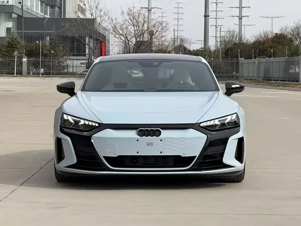 Audi e-tron GT 2024 из CN, фото 2