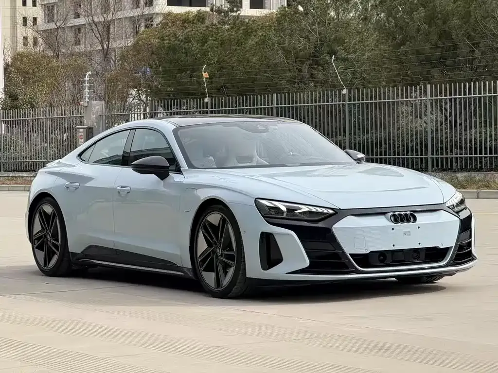 Audi e-tron GT 2024 из CN, фото 3