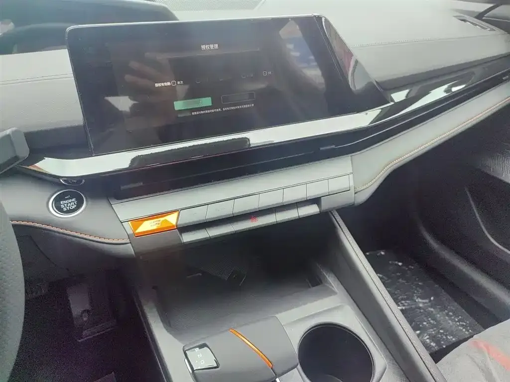 Changan UNI-V 2025 из CN, фото 6