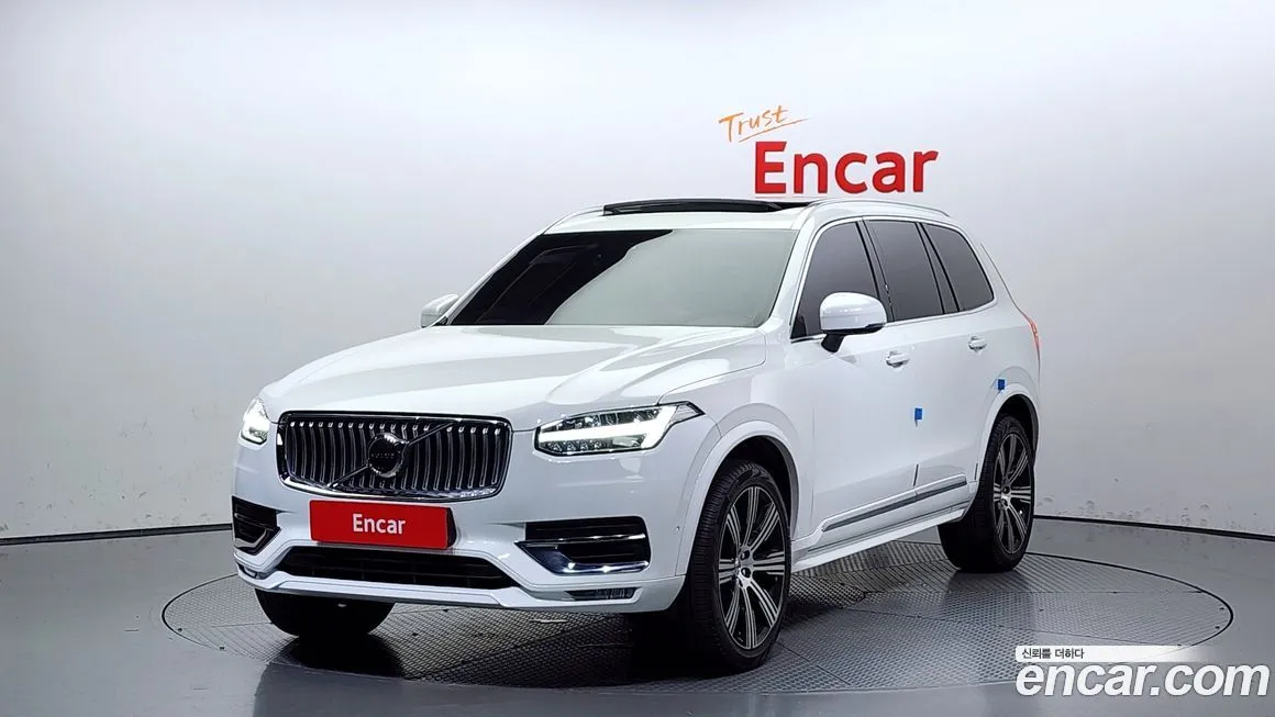Volvo XC90 — фото 1