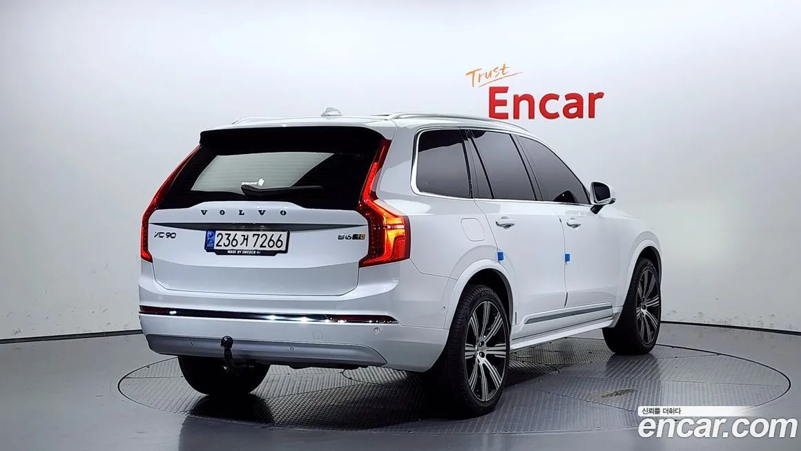 Volvo XC90 — фото 2