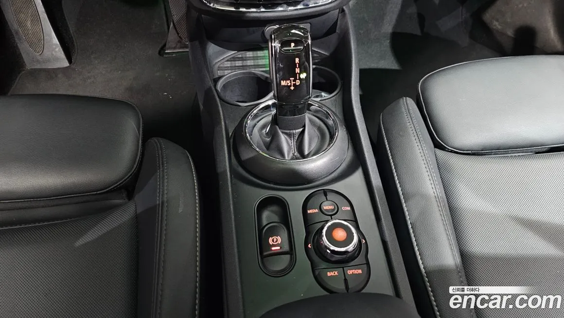 Mini Clubman — фото 9