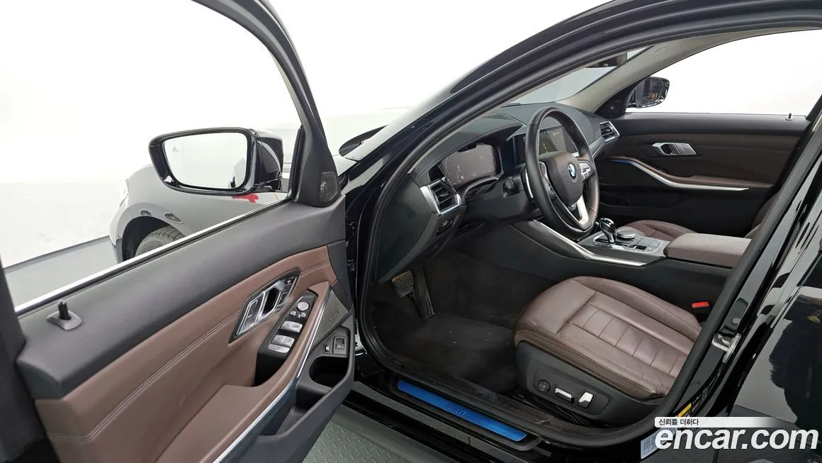 BMW 3-Series 2021 из KR, фото 10