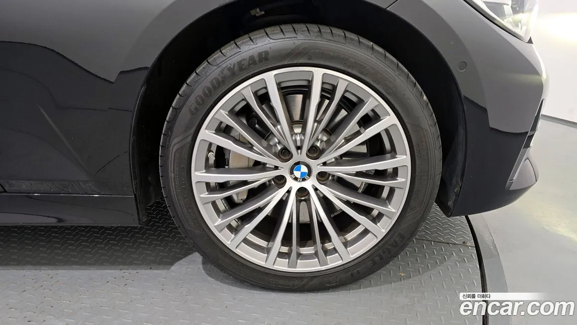 BMW 3-Series 2021 из KR, фото 5
