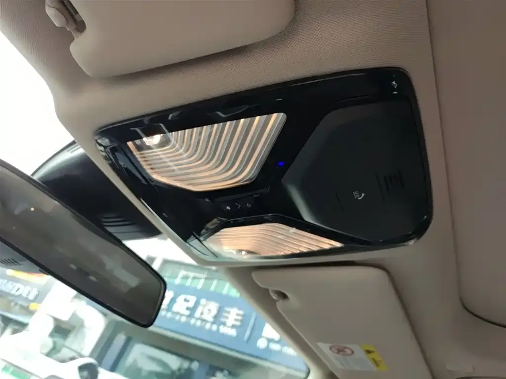 BMW 3 Series 2021 из CN, фото 9