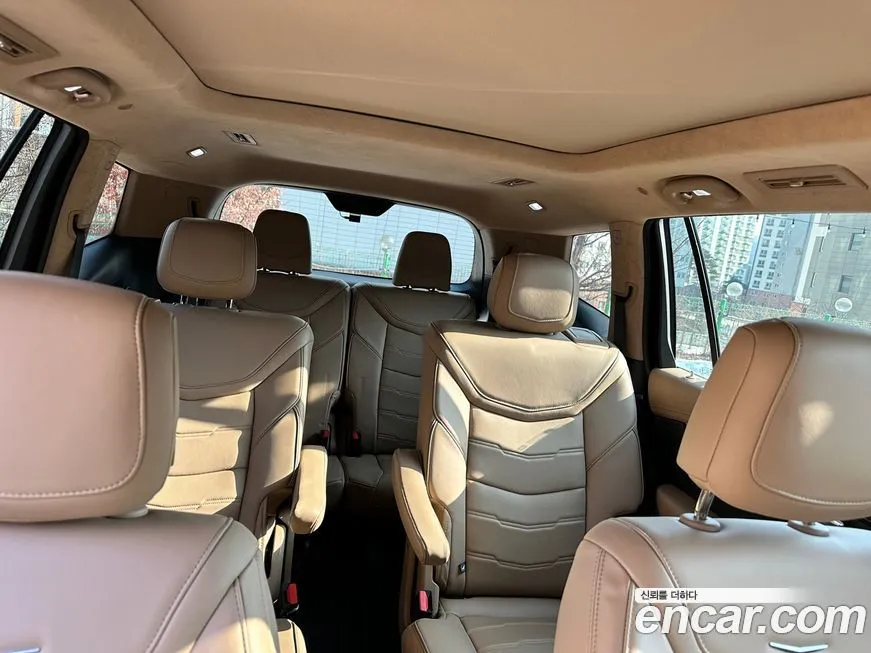 Cadillac XT6 2023 из KR, фото 7