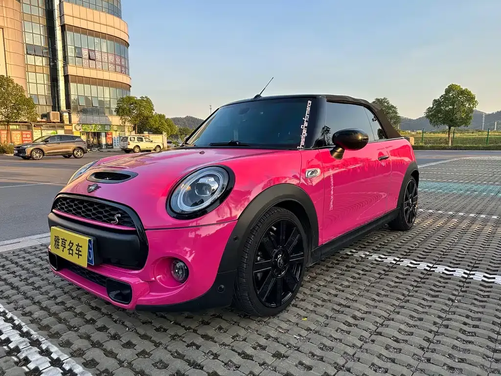 MINI Cooper (3-door) — фото 1