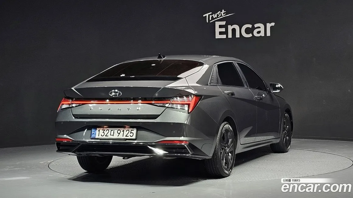 Hyundai AVANTE — фото 2