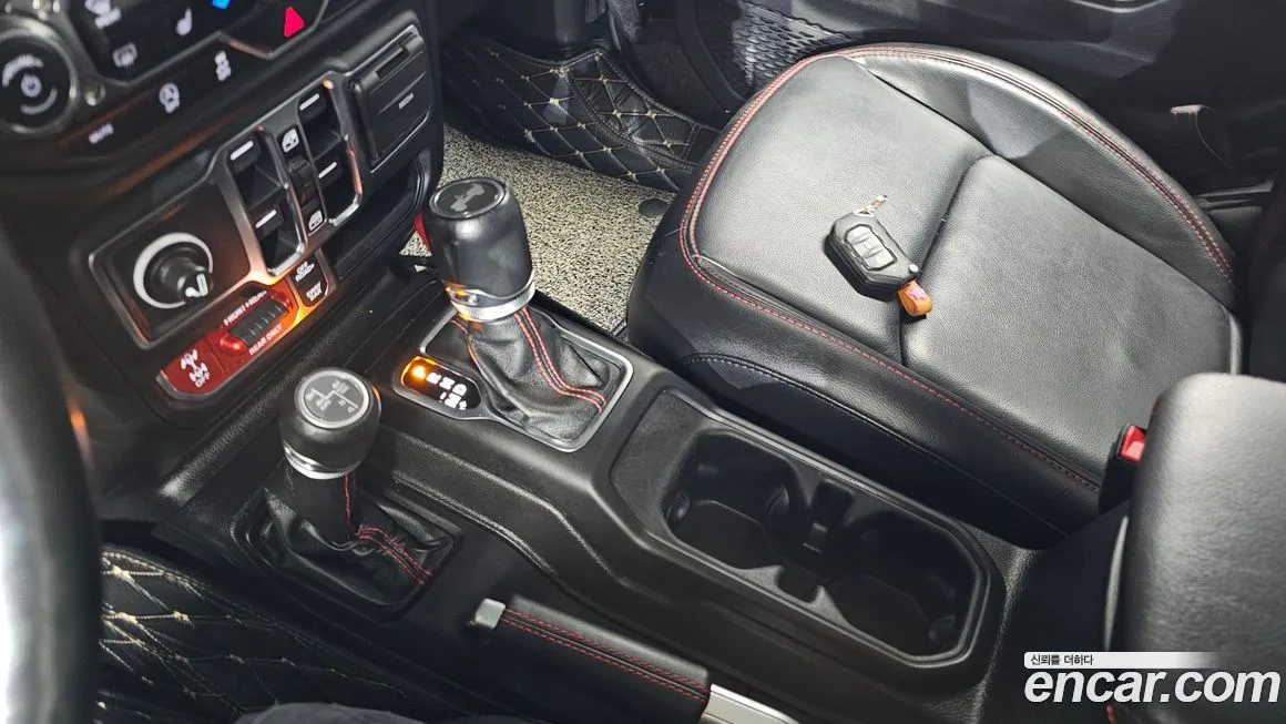 Jeep Wrangler 2021 из KR, фото 9