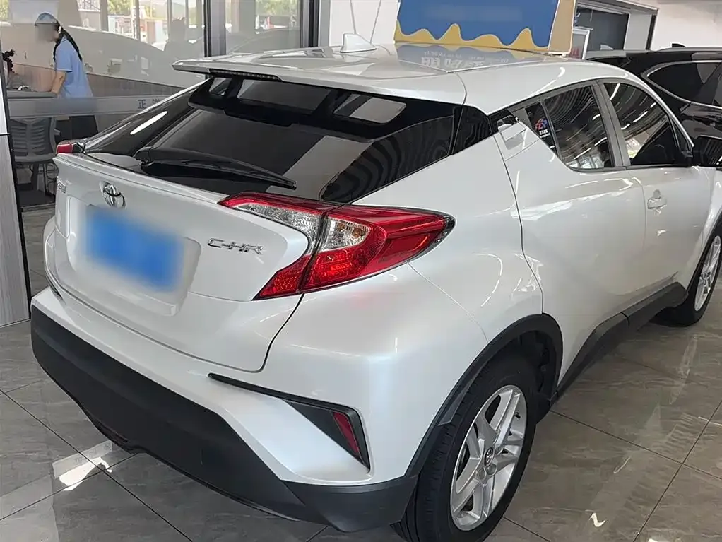 Toyota C-HR 2021 из CN, фото 3