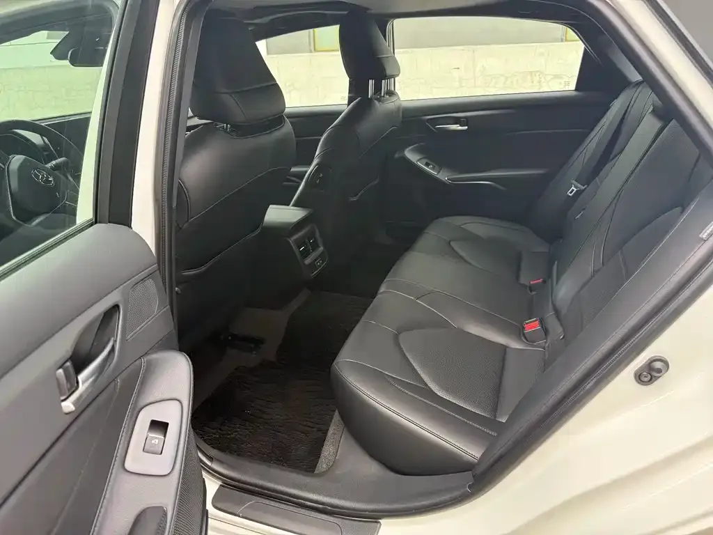 Toyota Avalon 2024 из CN, фото 6