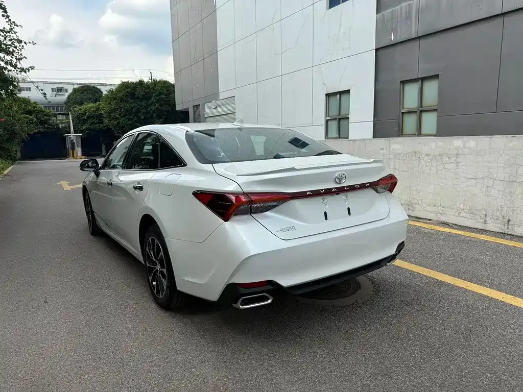 Toyota Avalon 2024 из CN, фото 7