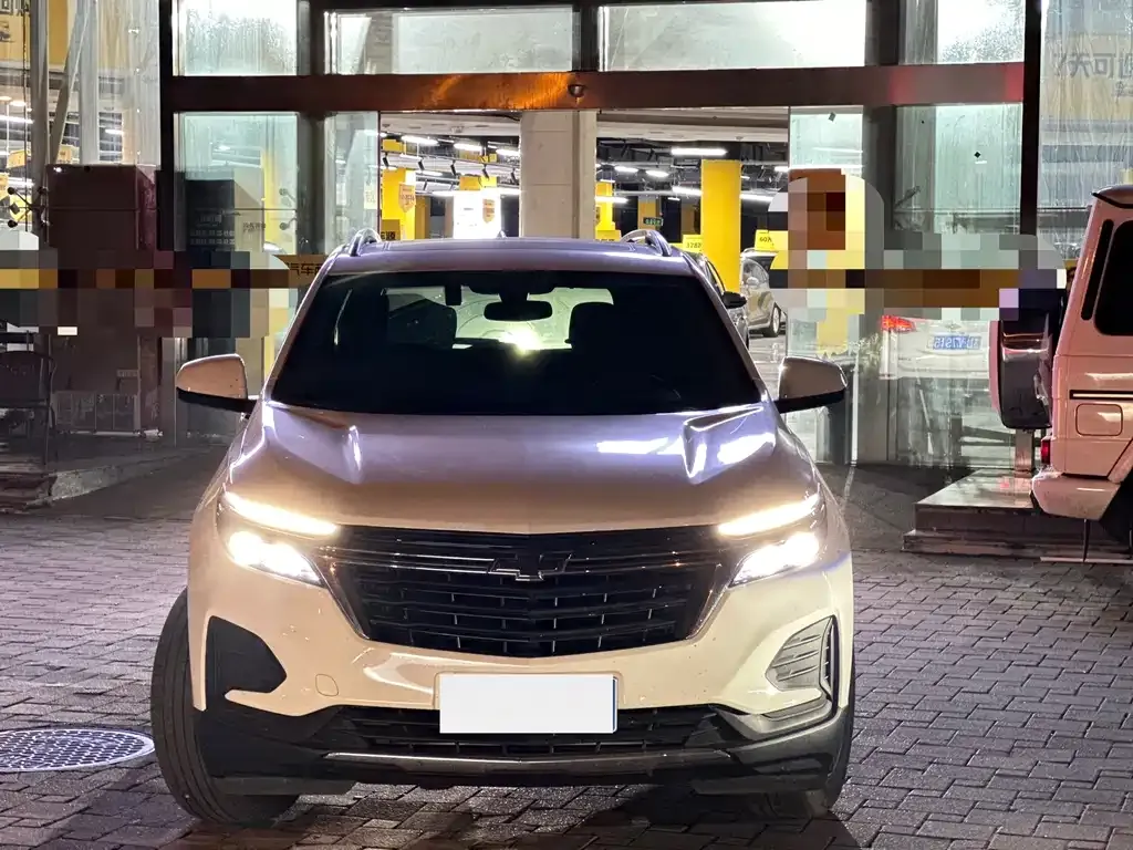 Chevrolet Equinox 2024 из CN, фото 2