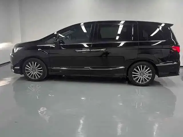 Honda Elysion 2023 из CN, фото 3