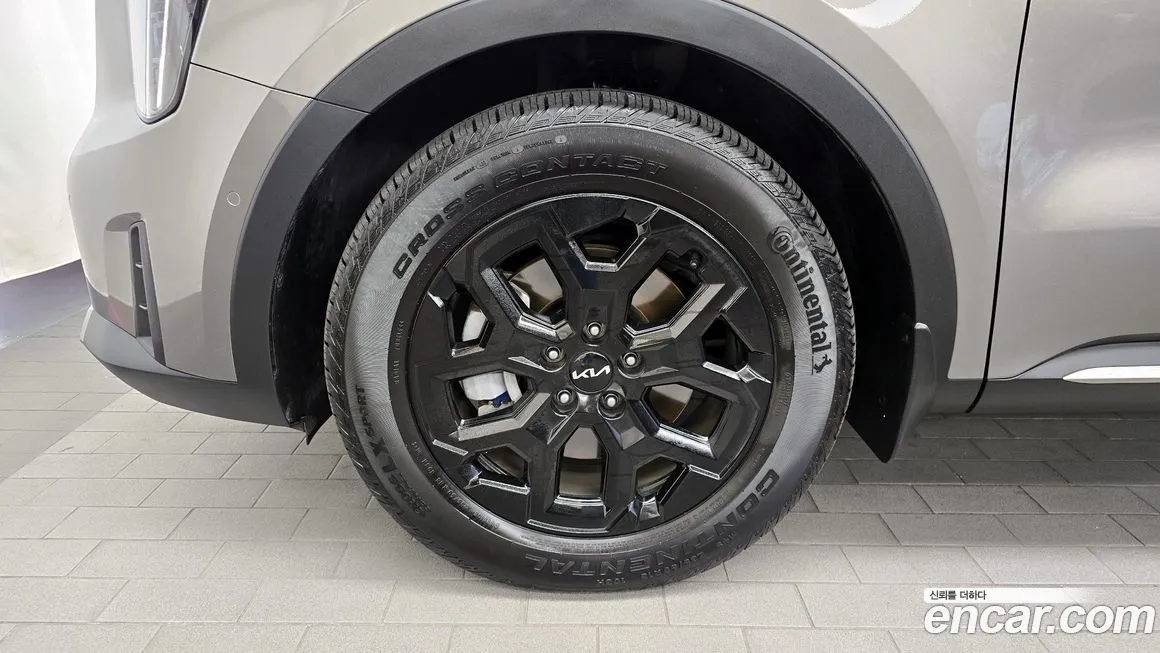 Kia Sorento — фото 5