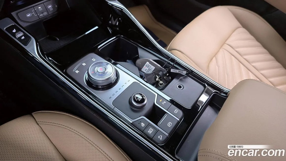 Kia Sorento — фото 9