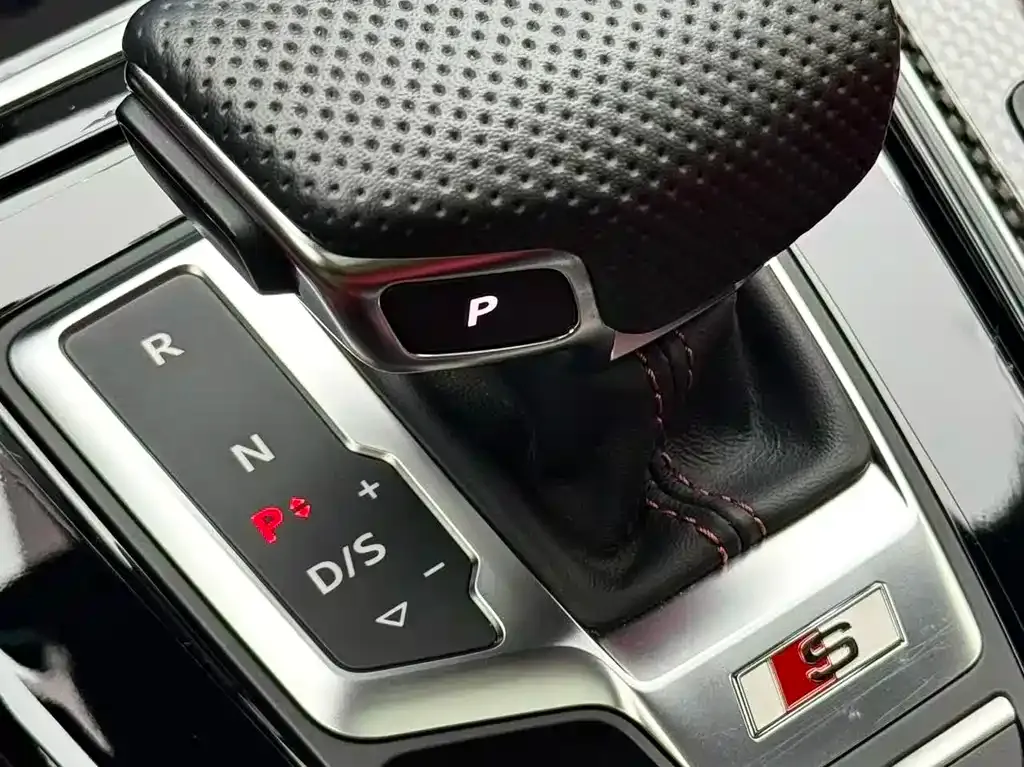 Audi S4 2024 из CN, фото 10