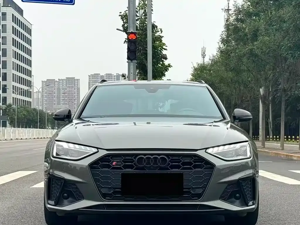 Audi S4 2024 из CN, фото 2