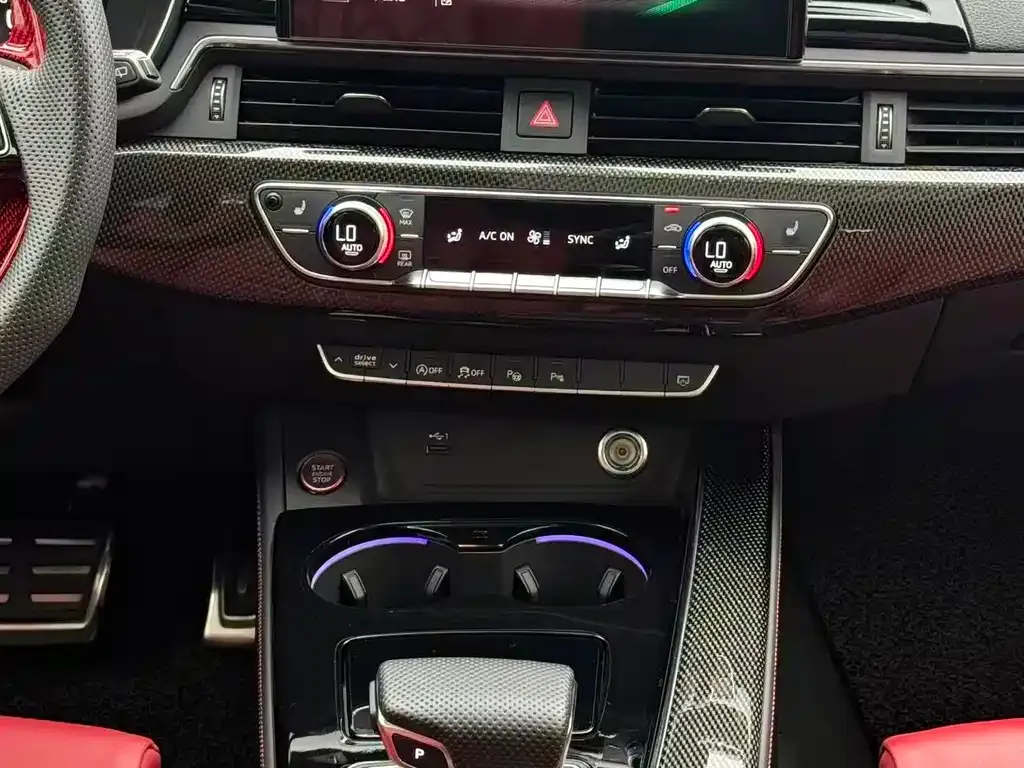 Audi S4 2024 из CN, фото 8