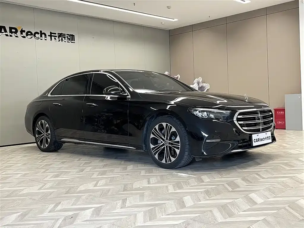 Mercedes-Benz E-Class 2025 из CN, фото 2