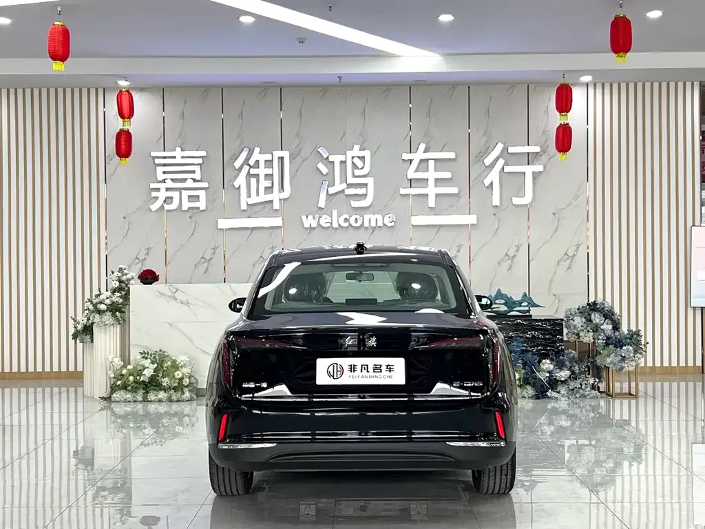 Hongqi E-QM5 2025 из CN, фото 4