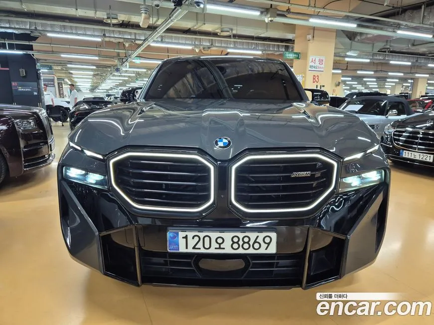 BMW XM — фото 1