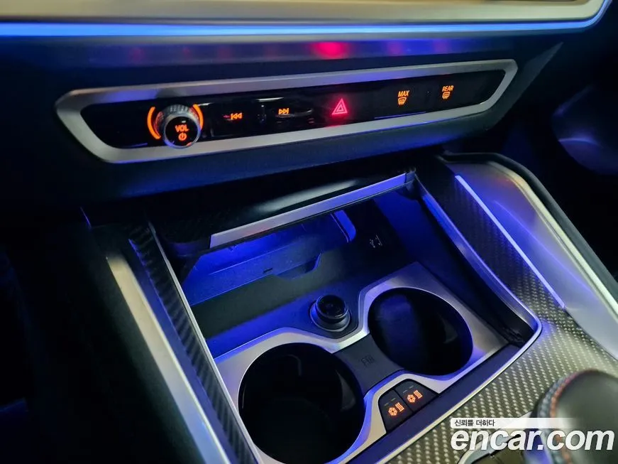 BMW XM — фото 10