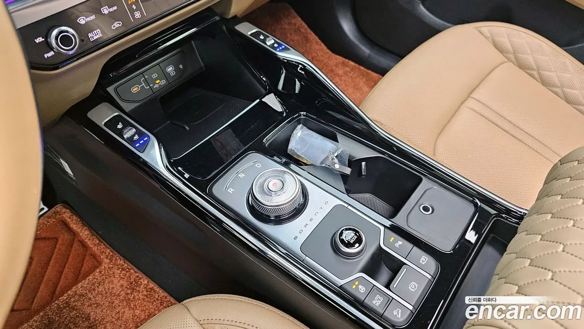 Kia Sorento — фото 9