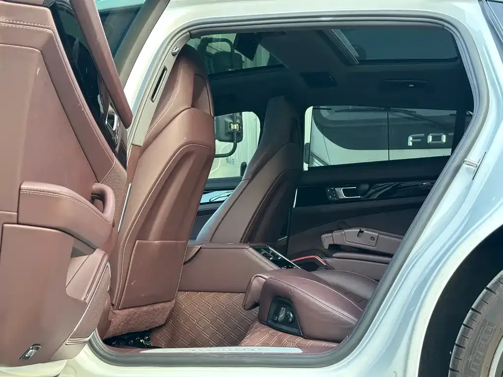 Porsche Panamera 2024 из CN, фото 6