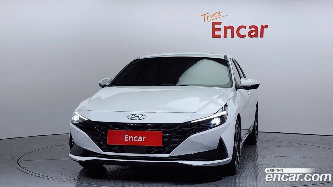 Hyundai AVANTE — фото 3