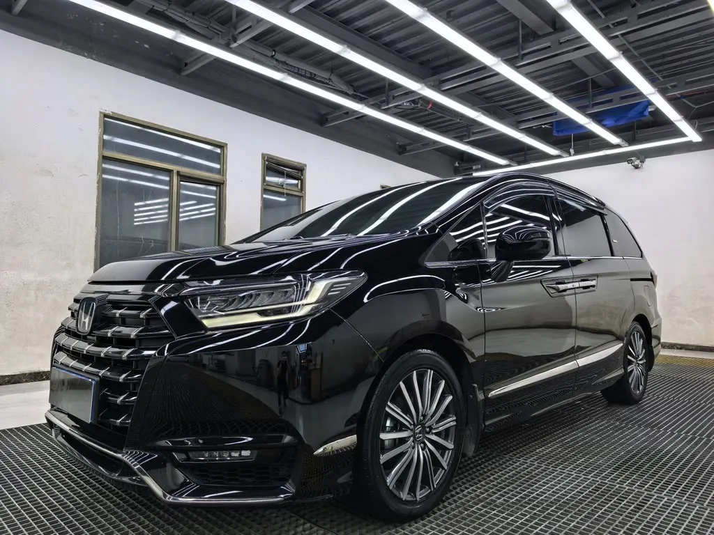 Honda Elysion 2022 из CN, фото 2