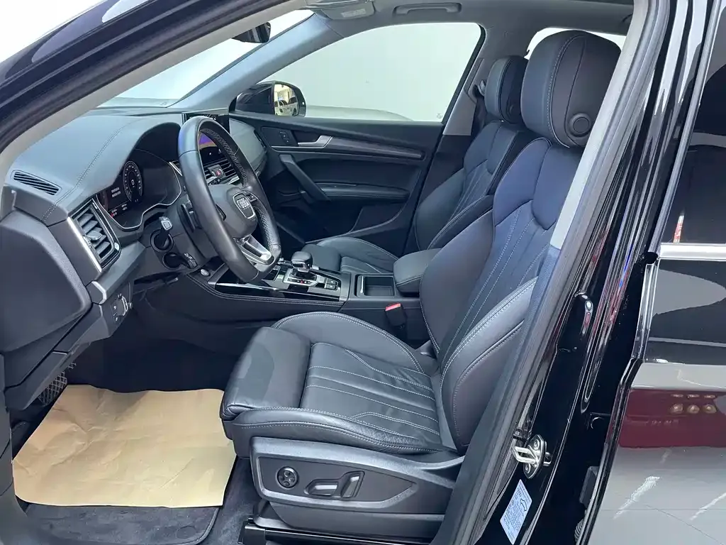 Audi Q5L 2023 из CN, фото 7