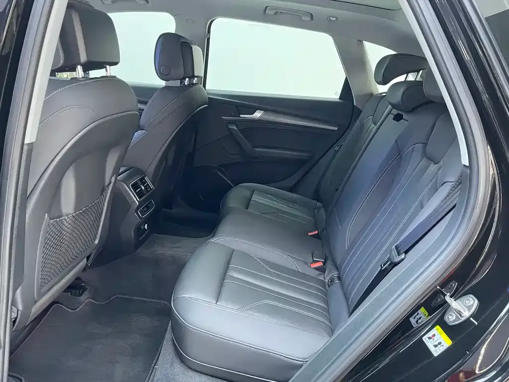 Audi Q5L 2023 из CN, фото 8