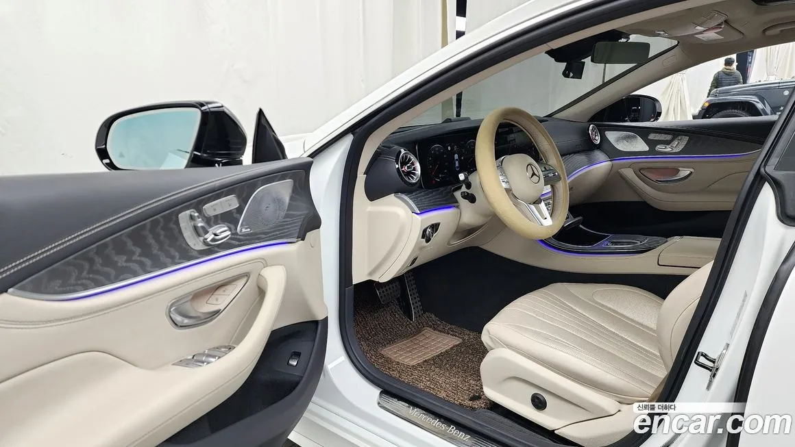 Mercedes-Benz CLS-Class — фото 10