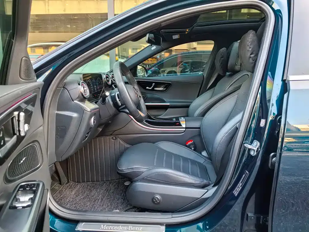 Mercedes-Benz C-Class 2024 из CN, фото 8