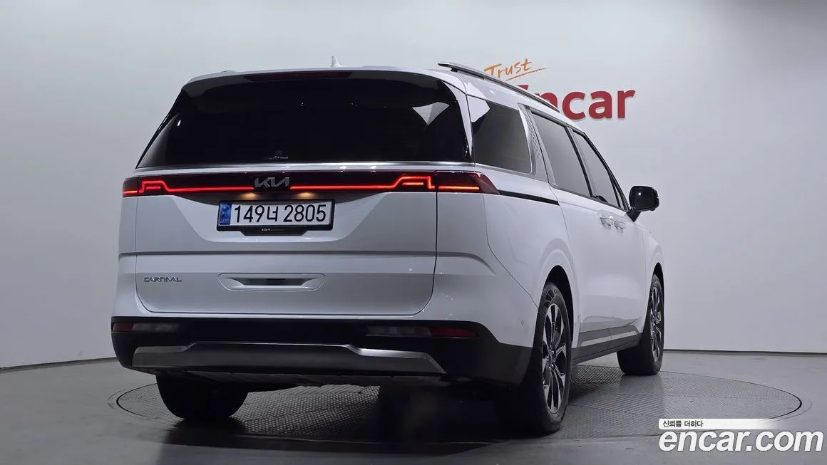 Kia Carnival — фото 2