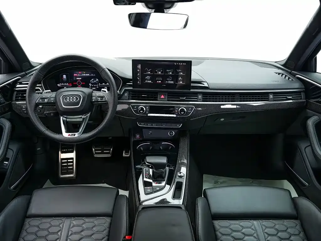 Audi RS 4 — фото 6