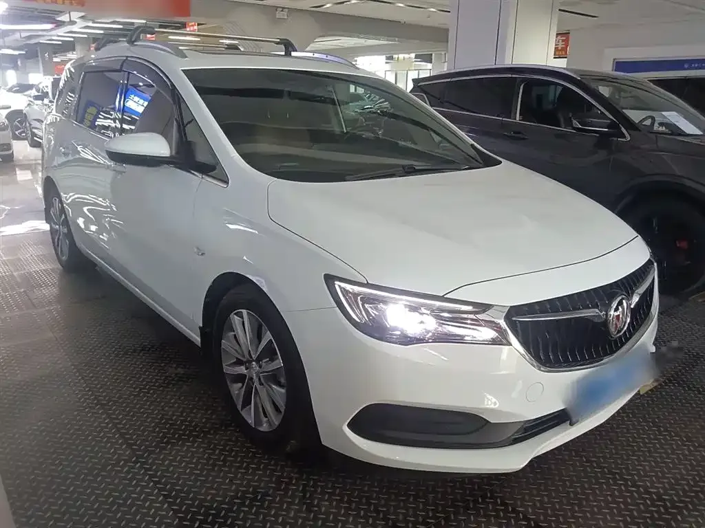 Buick GL6 2023 из CN, фото 4