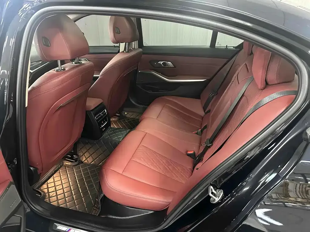 BMW 3 Series 2023 из CN, фото 7